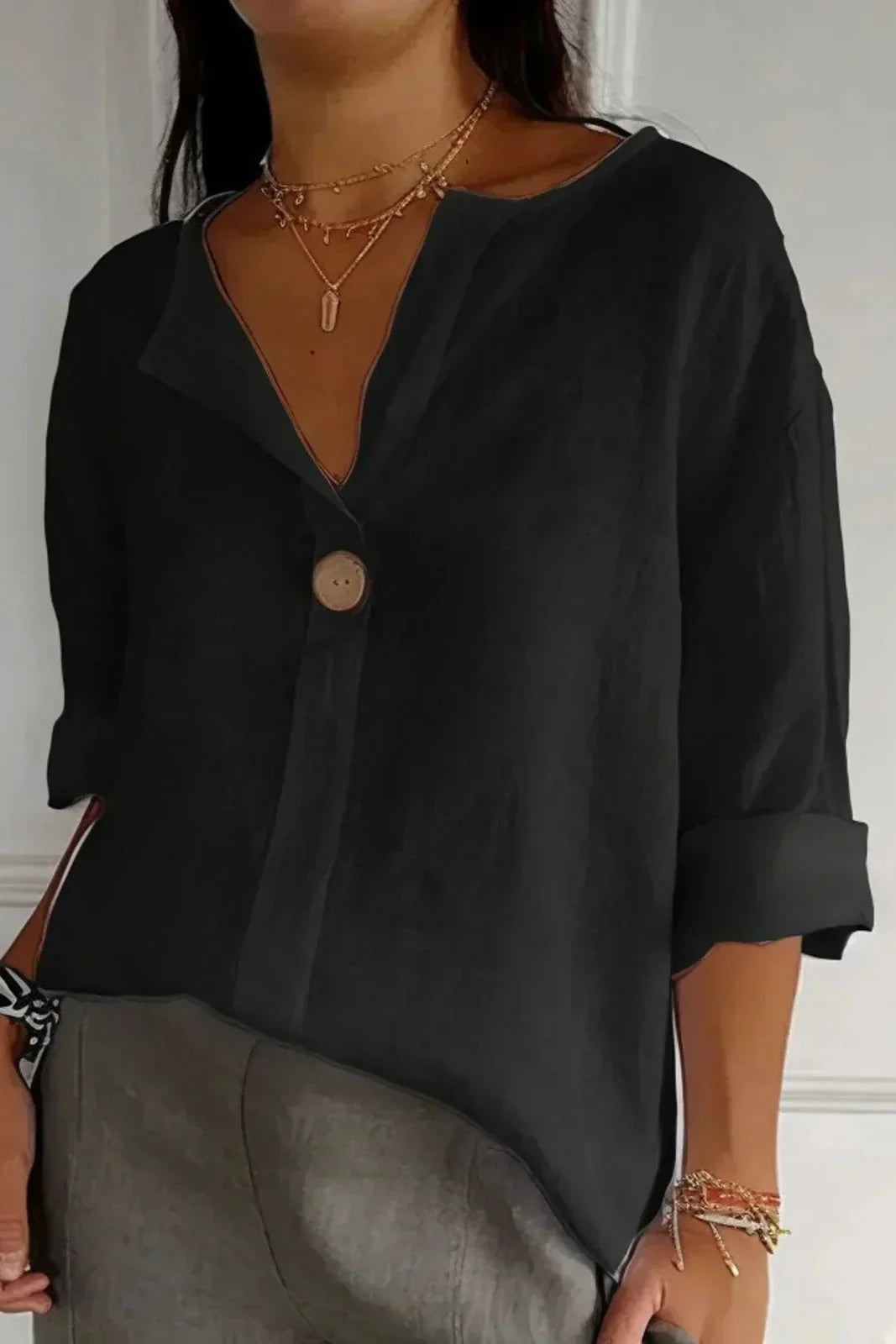 ZAMMA | Relaxed V-Neck Top