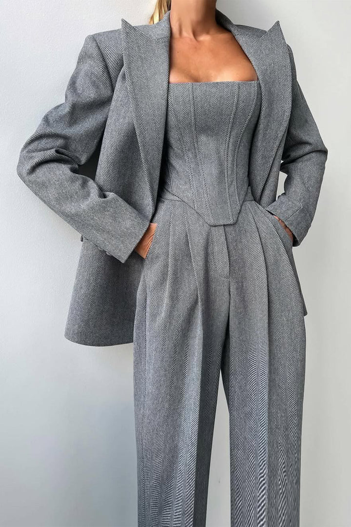 Dolce™ - Three-piece set with a double-breasted blazer