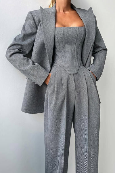 Dolce™ - Three-piece set with a double-breasted blazer