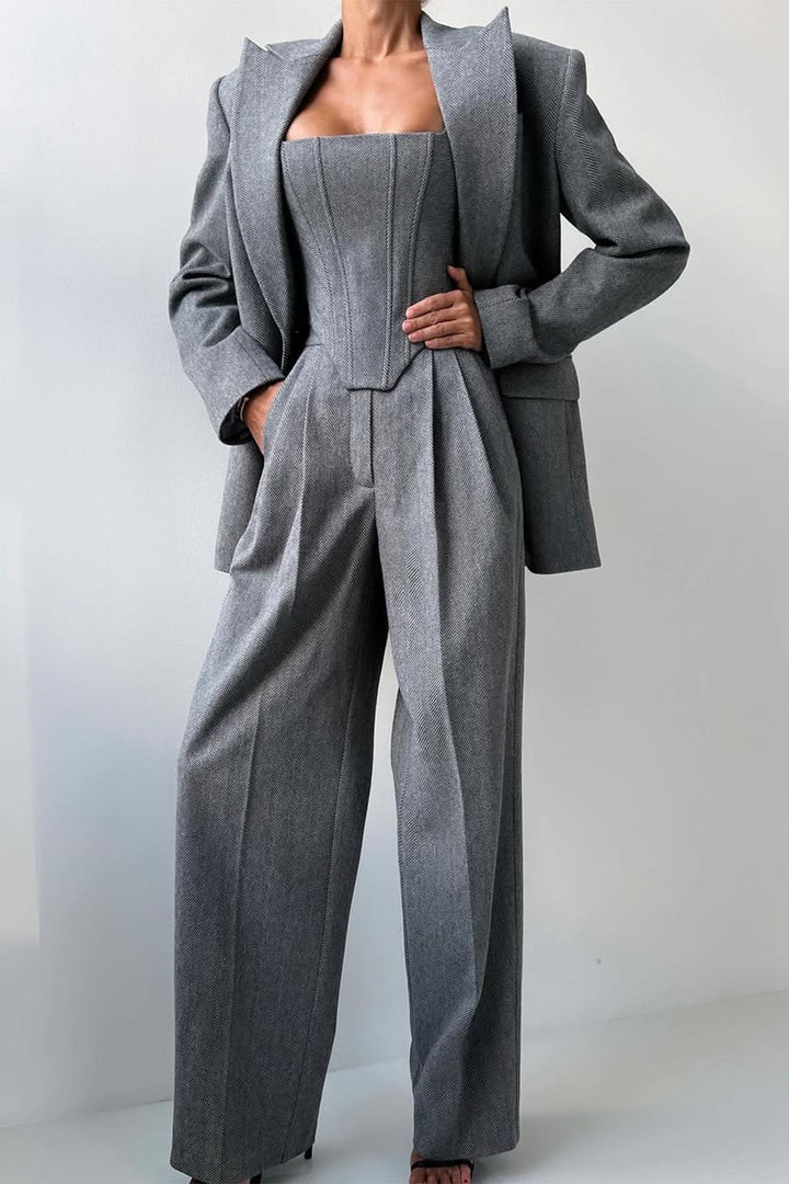 Dolce™ - Three-piece set with a double-breasted blazer